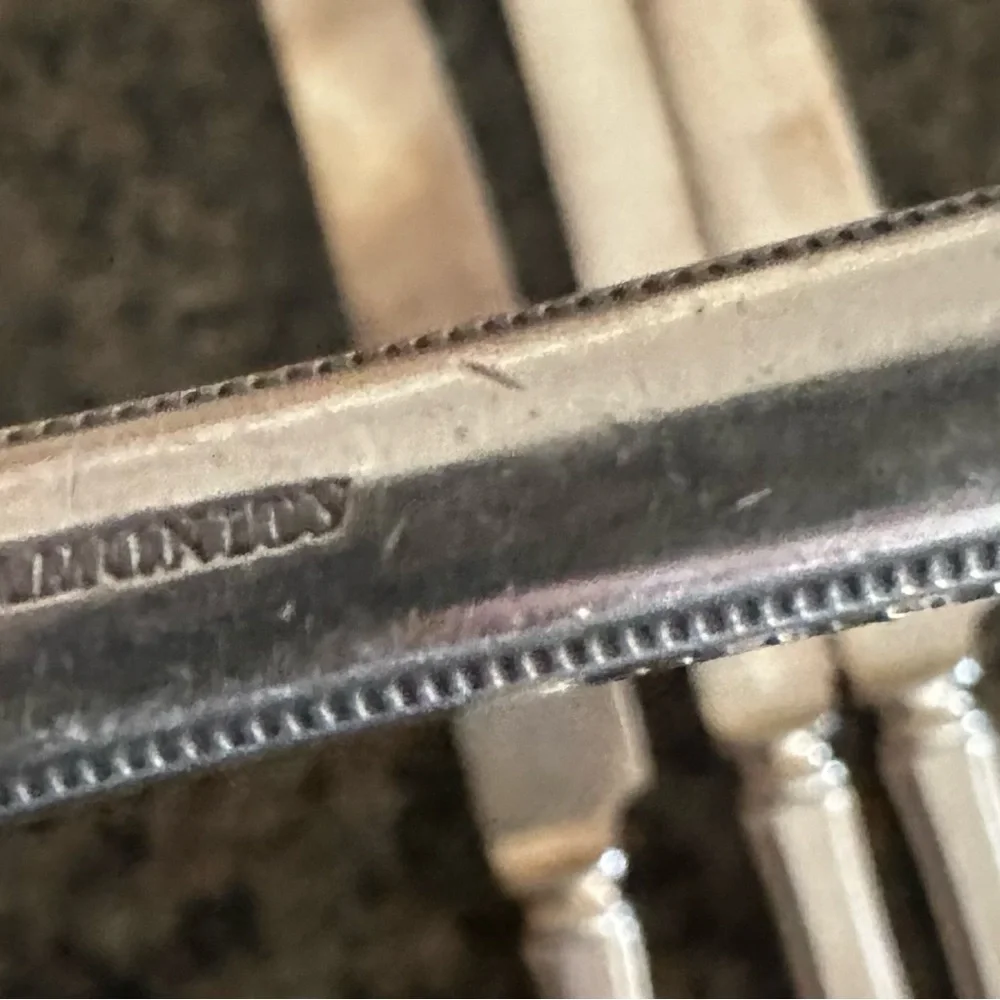 4, 1921 Grosvenor “Community” Oneida SilverPlate Knives - Great condition